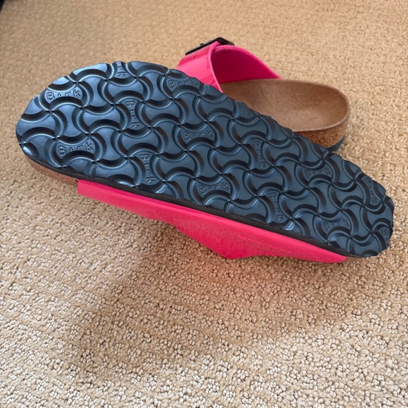 Sandals - Picture 2 of 2